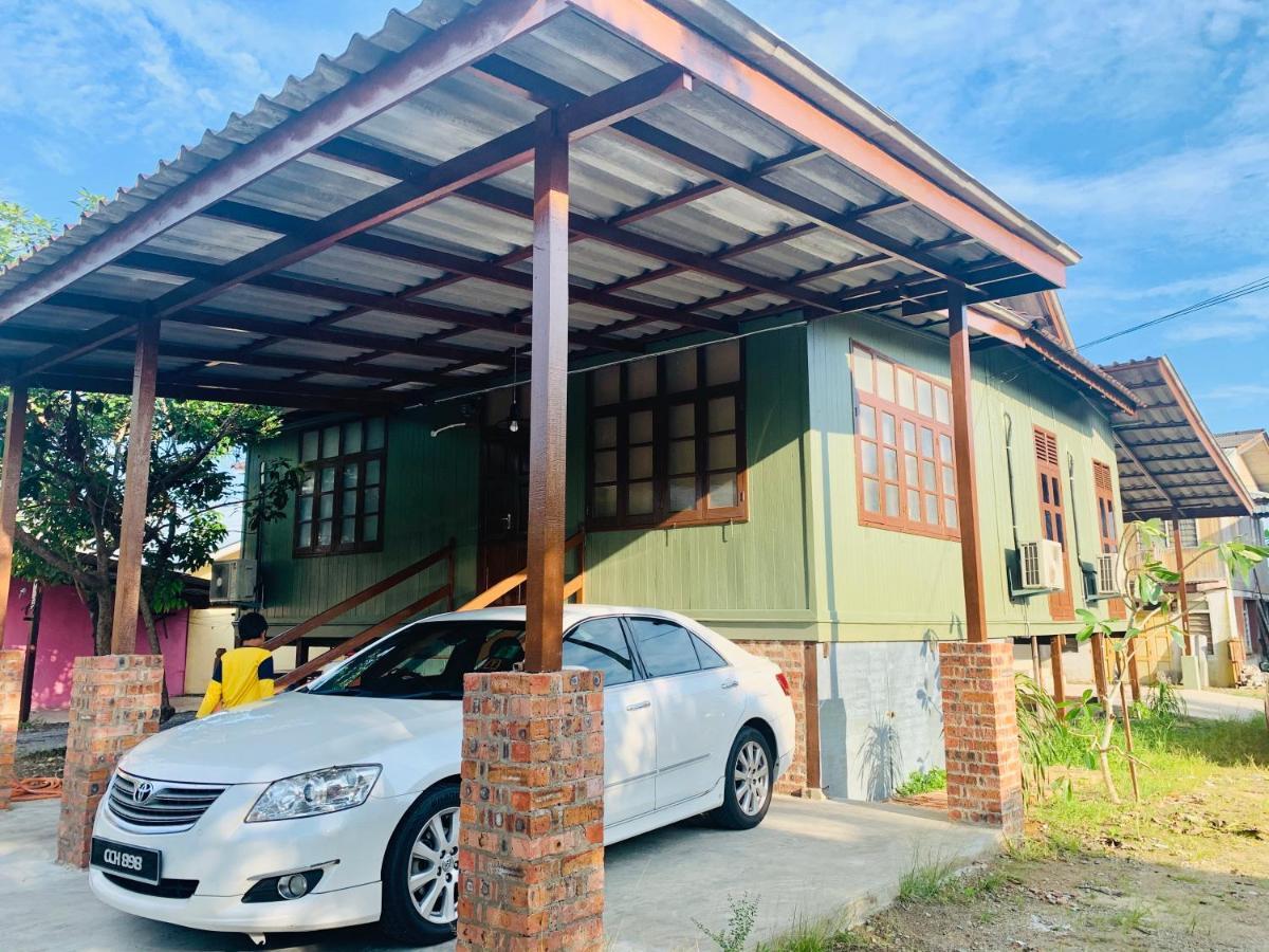 Sarah Guesthouse Kuala Terengganu Eksteriør billede