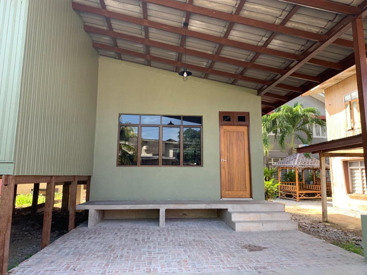 Sarah Guesthouse Kuala Terengganu Eksteriør billede
